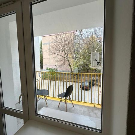 クロプィウヌィーツィクィイProspekt Peremogu 10Bアパートメント エクステリア 写真